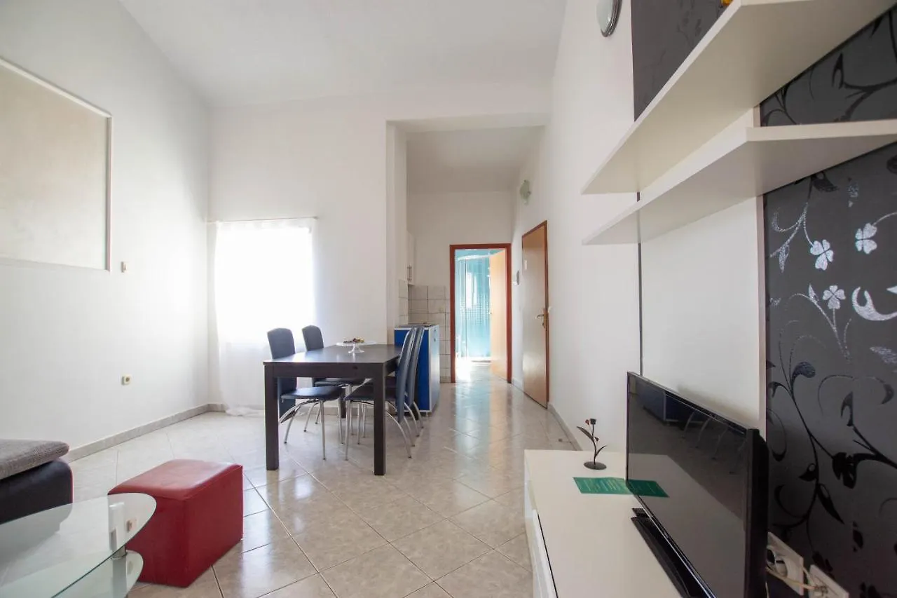 Cozy Apartment With Breakfast On Request 1 Pola Croazia