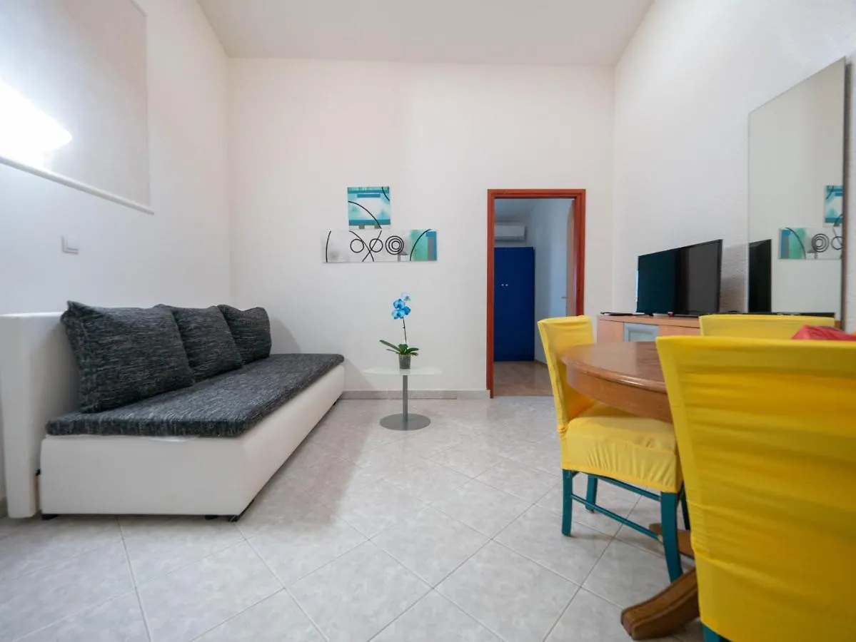 Cozy Apartment With Breakfast On Request 1 Pola Croazia