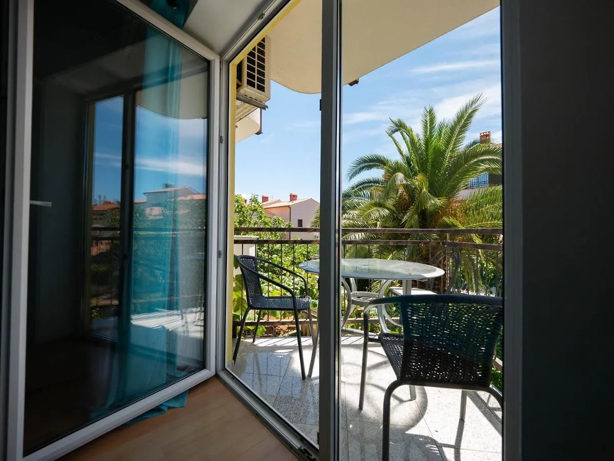 Cozy Apartment With Breakfast On Request 1 Pola 0*,  Croazia